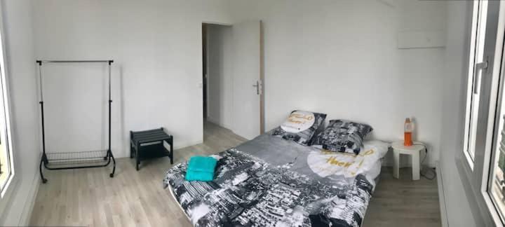Appartement Simple Sur Argenteuil, Proche Paris Bagian luar foto